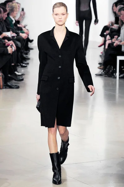 Look 7